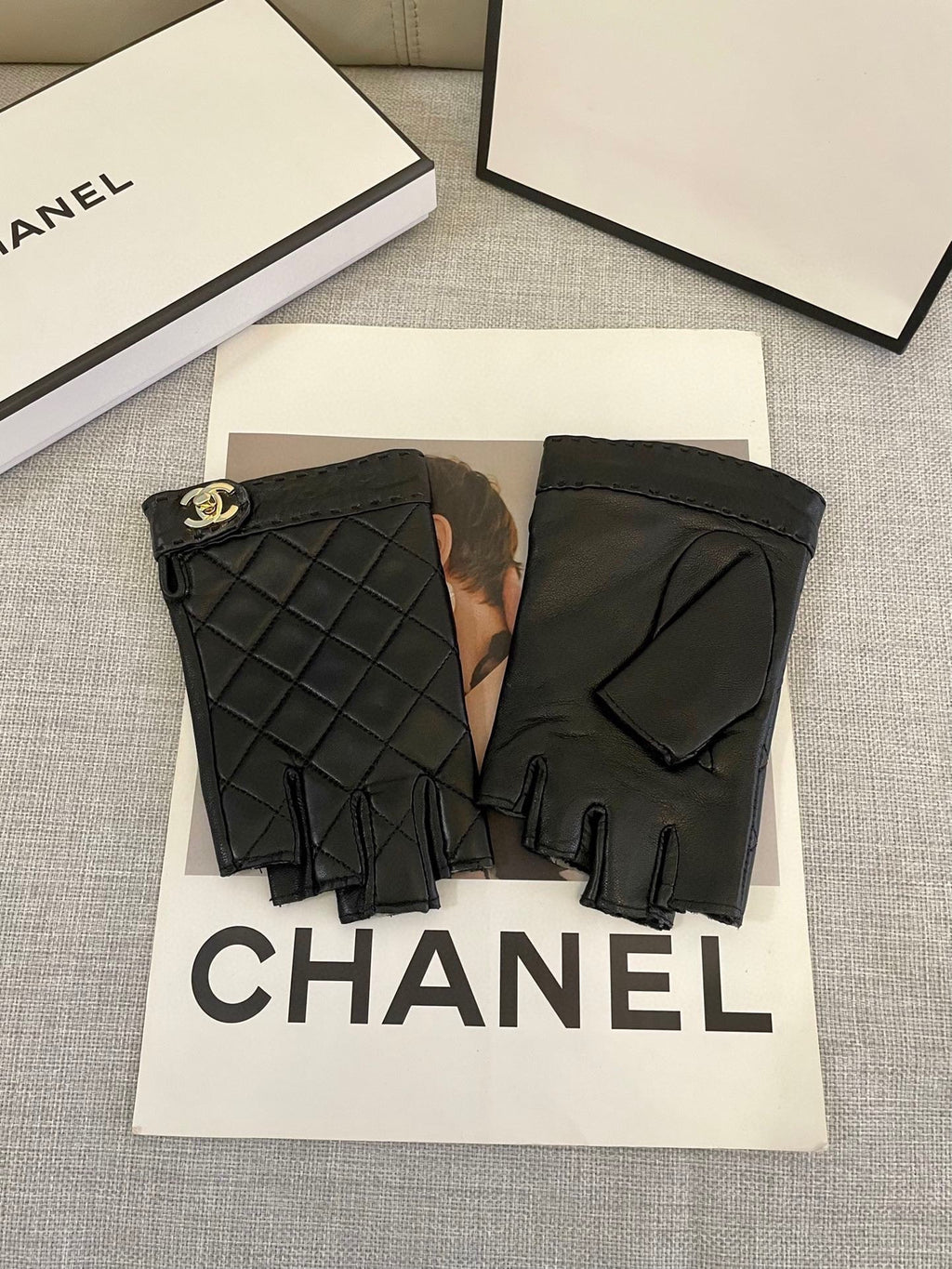 FINGERLESS GLOVES IN BLACK SHEEPSKIN 463845