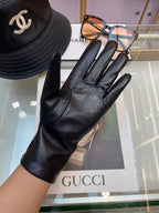 GLOVES IN BLACK LAMBSKIN GOLD HARDWARE 463837