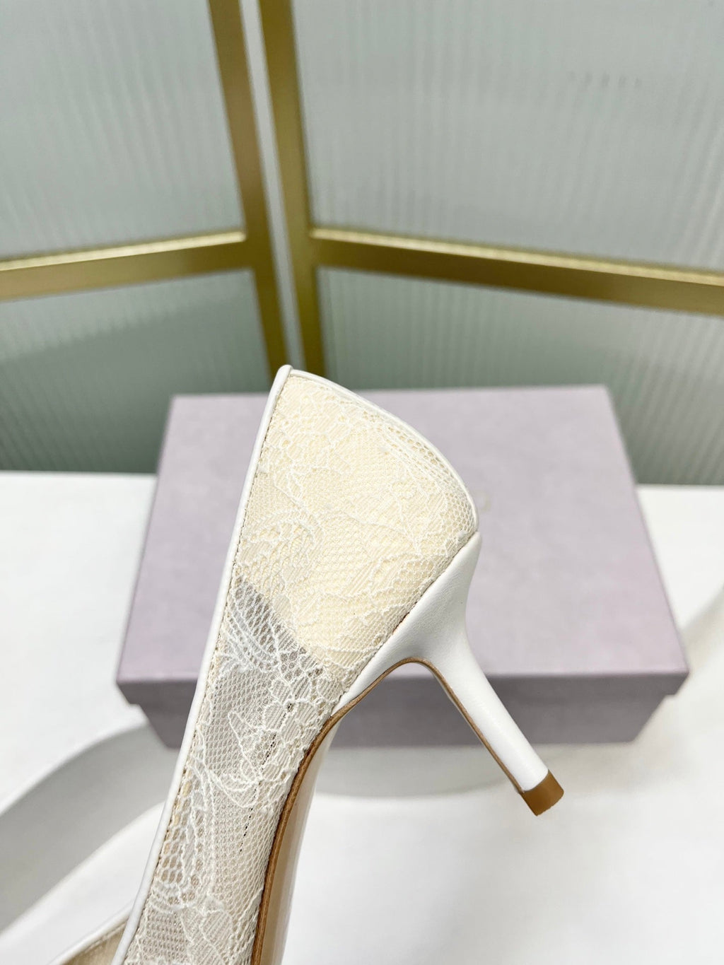 Jimmy 26s  Heel Pump 65 Ivory Beige Lace Sheepskin 605951