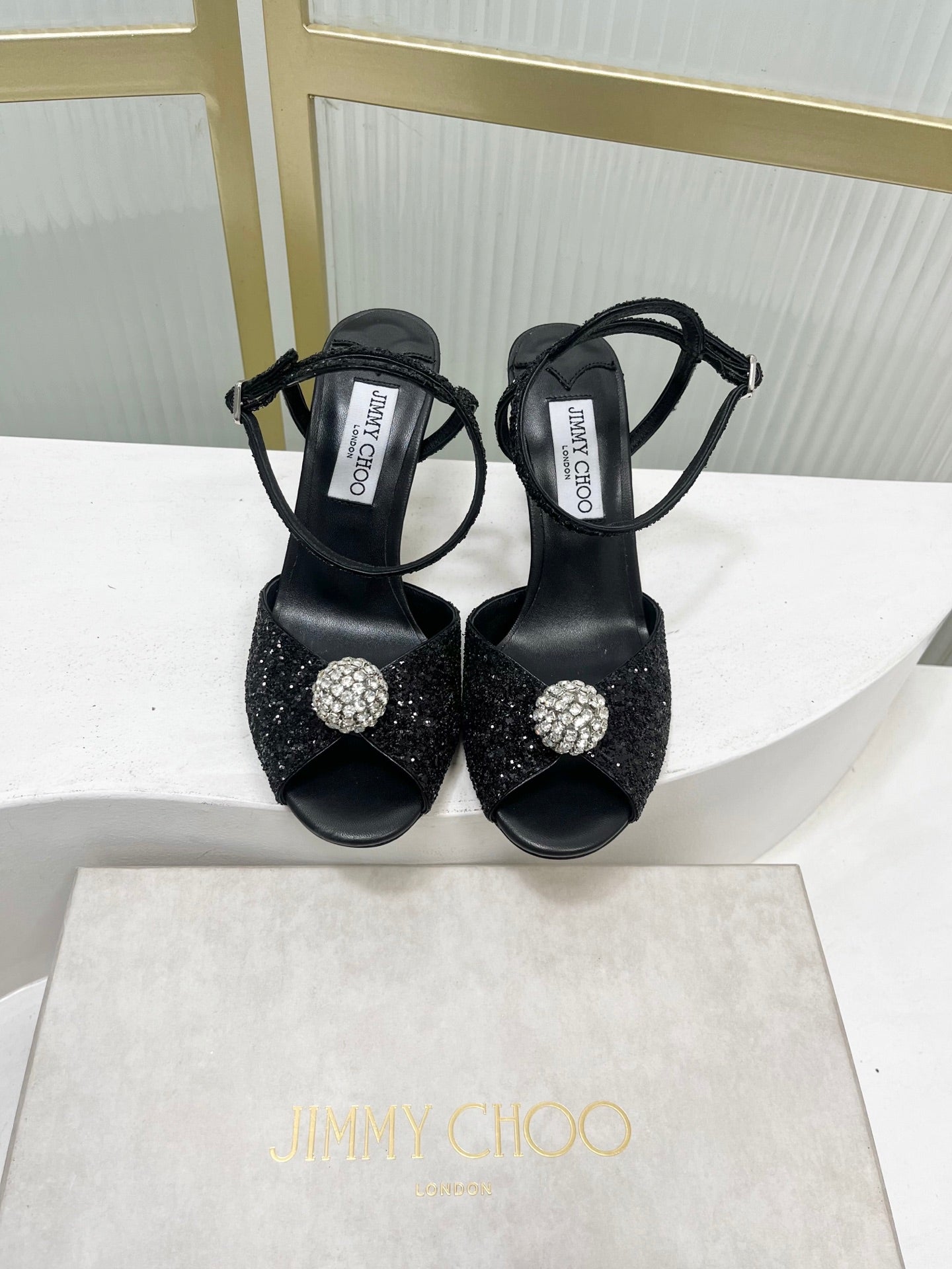 Jimmy 26s Peep-Toe High Heels  85 Black Lace Sheepskin 605975