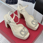 Sandal With Vlogo Signature Platform In White With Stone Calfskin 110mm 989467
