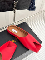 Alaia Slipper Red Calfskin 293196