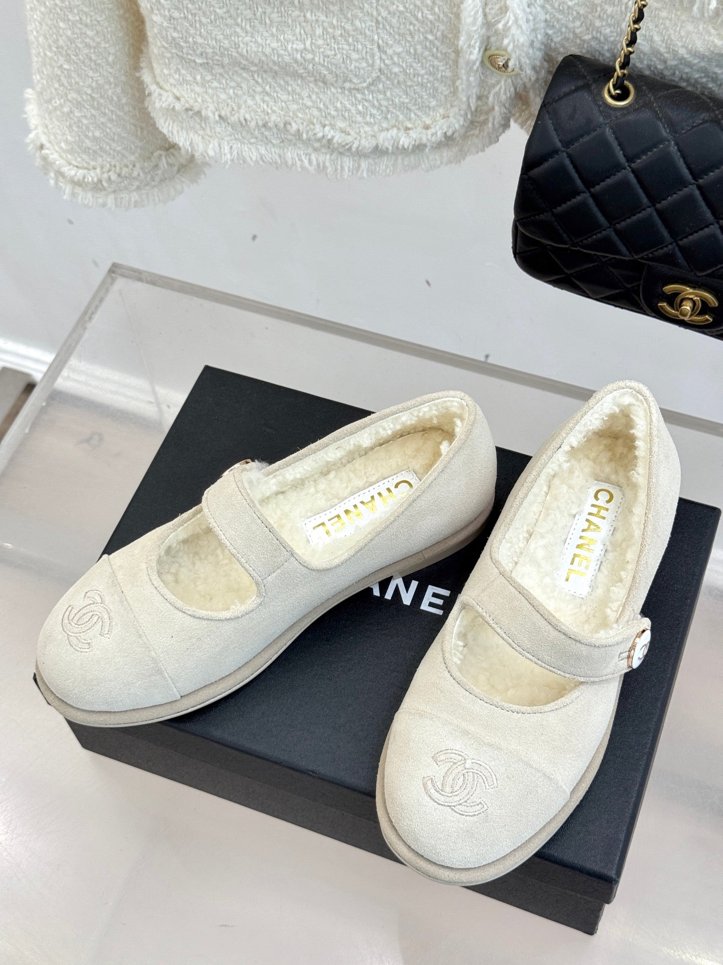 CC 25A Mary Janes Beige Suede And Lambswool 404662