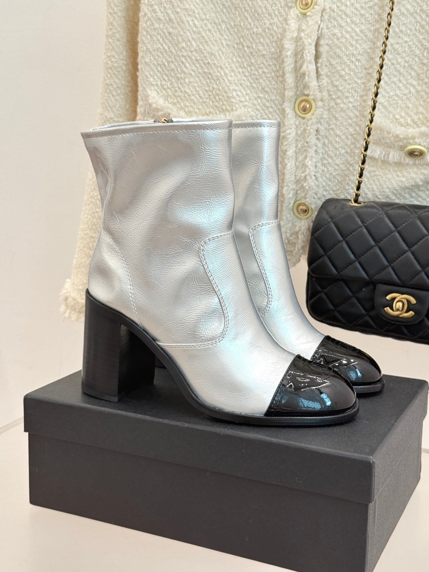 CC Classic Short Boots Block Heel 90mm Sliver Metalic Calfskin 465389