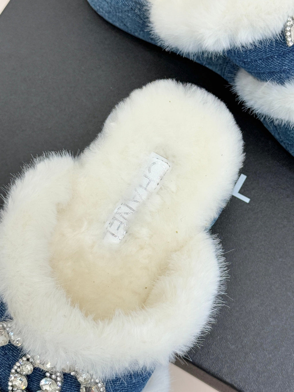 CC slipper double C rhinestone buckle white blue wool 512053