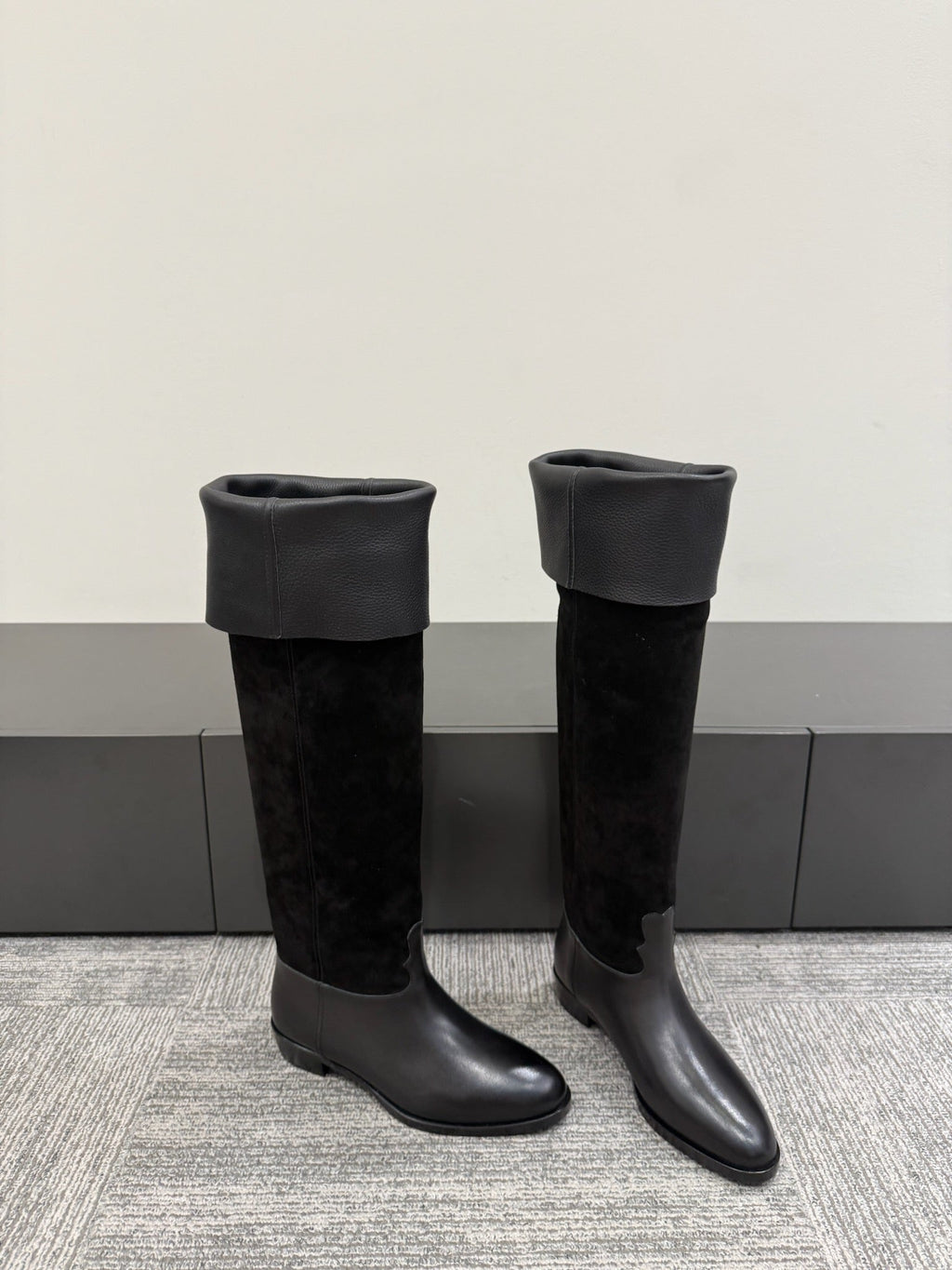CC Métiers d’art Thigh Boots Black Suede Calfskin 417837