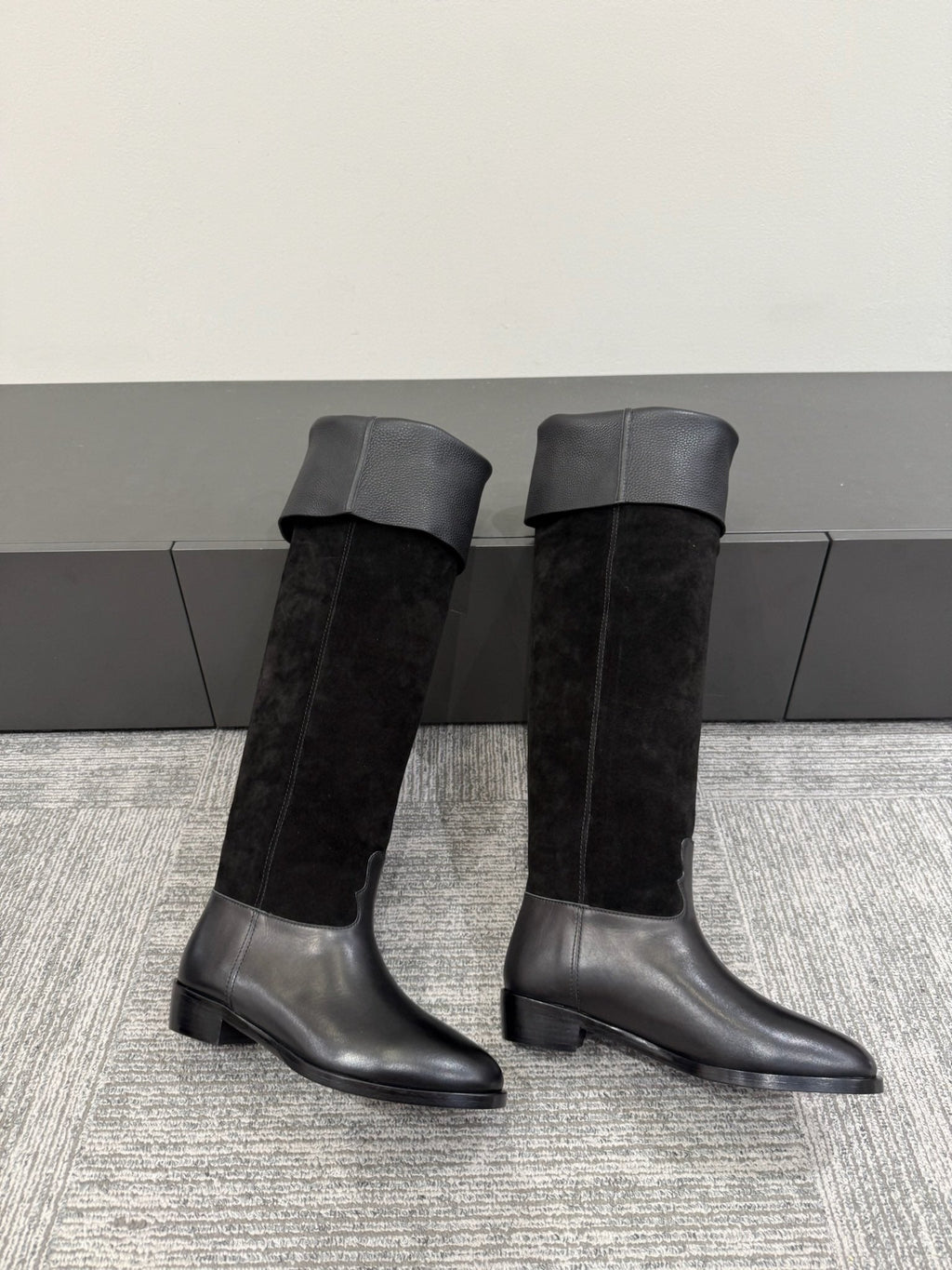 CC Métiers d’art Thigh Boots Black Suede Calfskin 417837