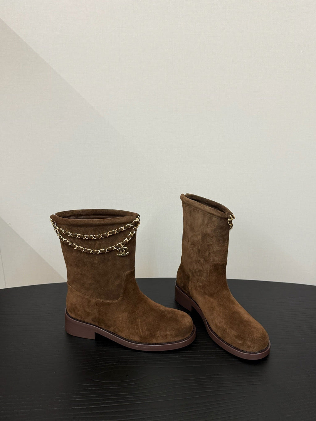 CC 25s Short Flat Chain Knight Boots Brown Cow Suede&Sheeepskin 417843