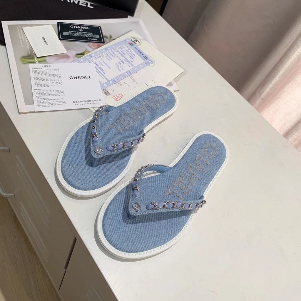CC Chain Link Thong Flat Blue Denim 696739