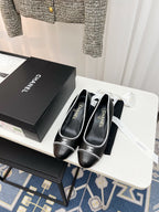 CC Slingback With White Contrast Stitching Black Lambskin 476707