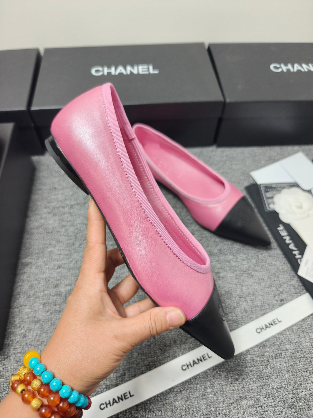 CC 26s Ballet Flat Black Pink Leather 681963