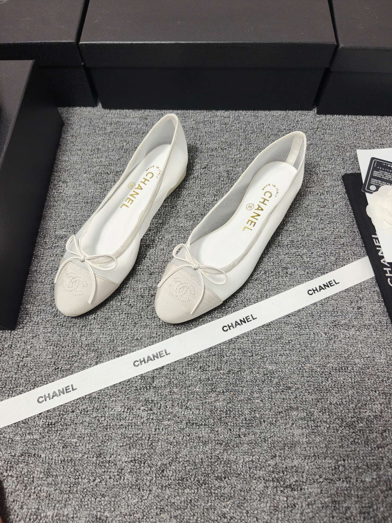 CC 26s Ballet Flat White Mesh Fabric Sheepskin 681983