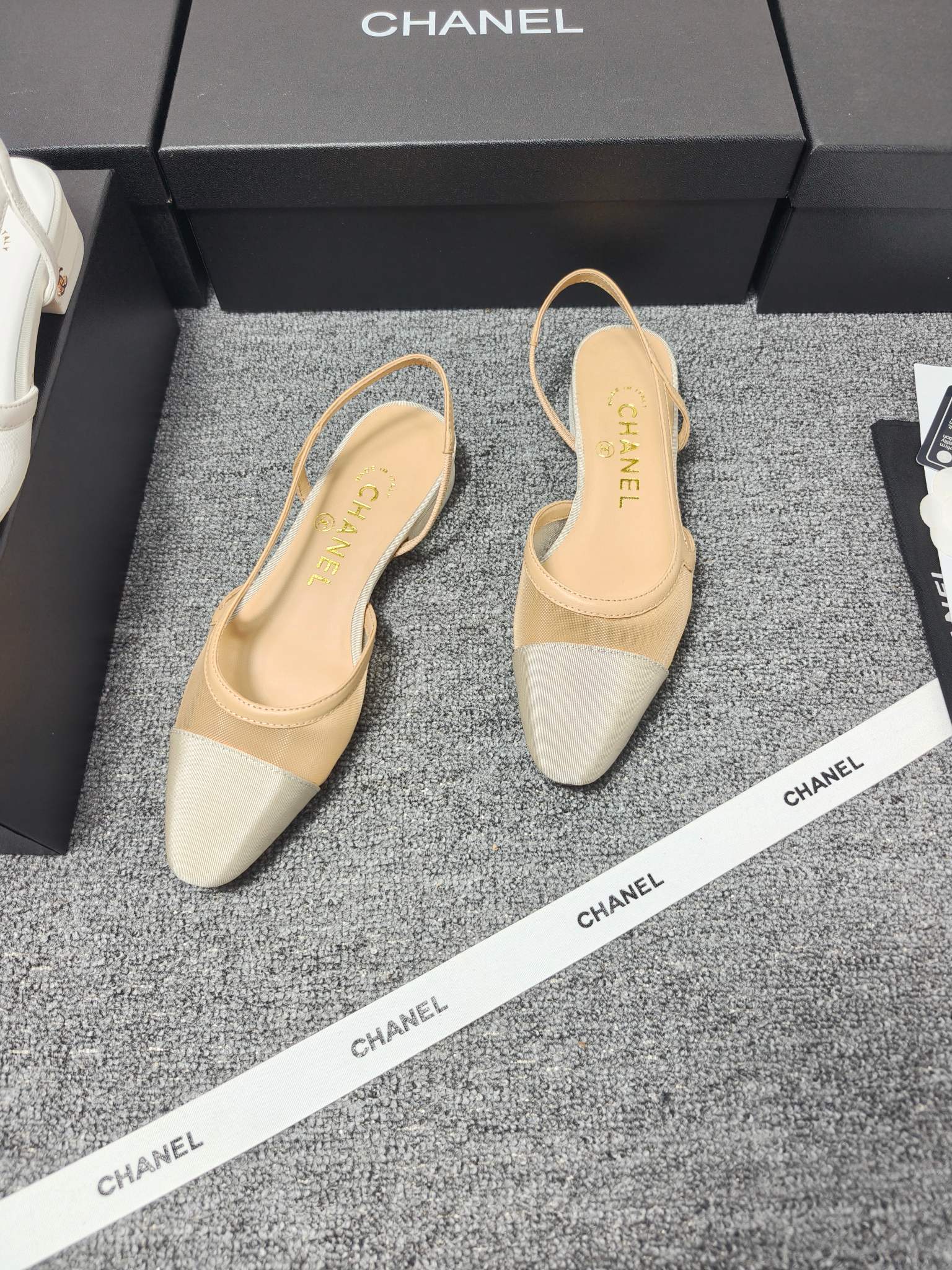 CC 26s Slingback 20 Beige Mesh Fabric Sheepskin 682001