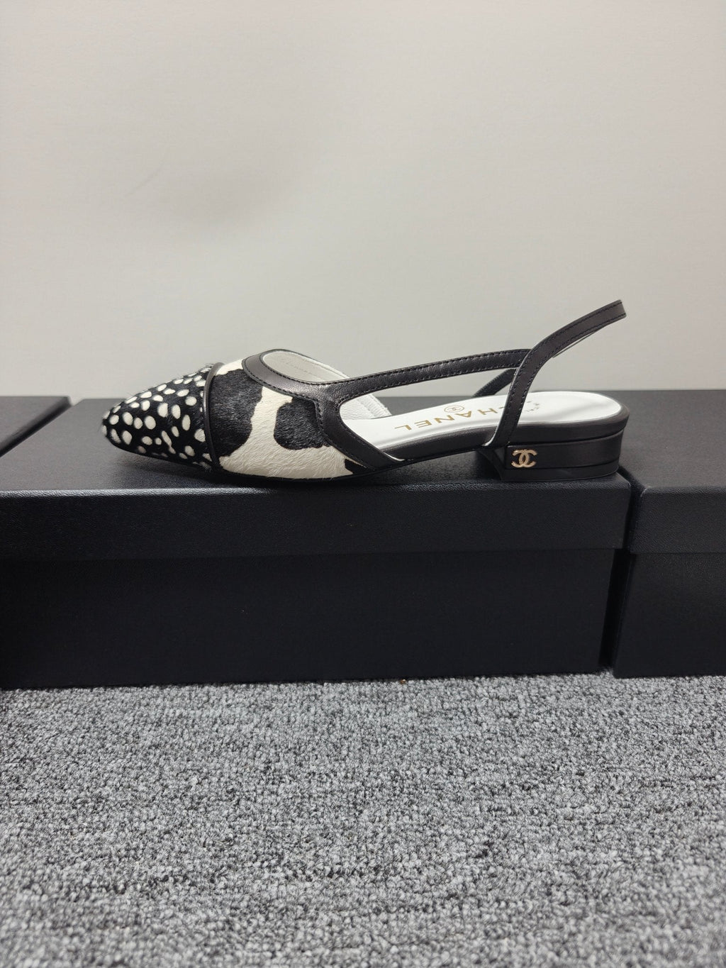 CC SS 2026 Slingbacks Flat White Black Calfskin Lambskin
