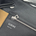 Loewe Pebble Hobo Black Smooth Calfskin