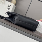 Loewe Pebble Hobo Black Smooth Calfskin
