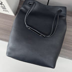 Loewe Pebble Hobo Black Smooth Calfskin