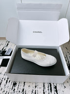 CC Mary Janes 15mm In White Patent Leather 144722