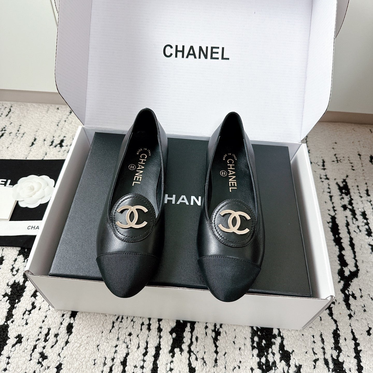 CC SS 2026 Pre Moccasin Black Calfskin 628282