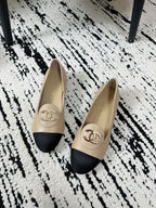 CC SS 2026 Pre Moccasin Black Beige Calfskin 628298