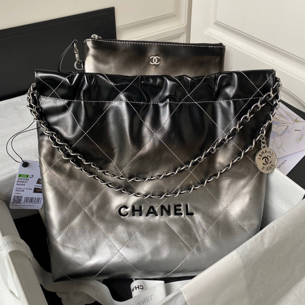cc 22 hobo 35cm black and silver lambskin silver hardware