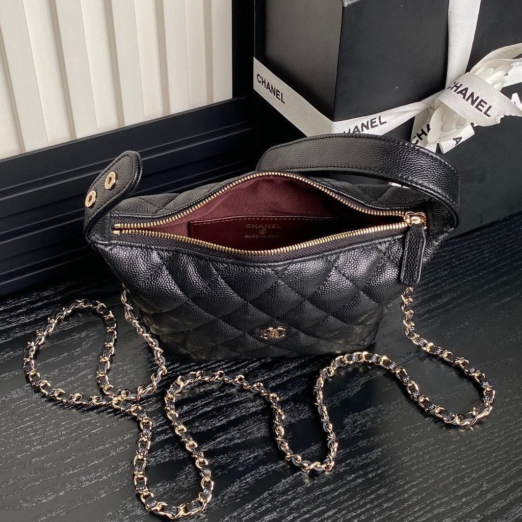 CC 25C Hobo Bag 21.5cm Top Handle Black Grained Calfskin