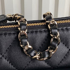 CC 25C Clutch With Strap 21cm Black Calfskin
