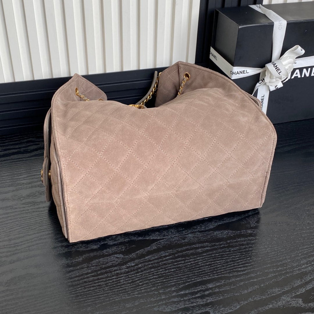 CC 25C Hobo Bag 40cm Rosy Brown Suede
