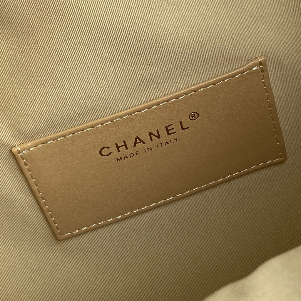 CC 25C Hobo Bag 40cm Beige Suede