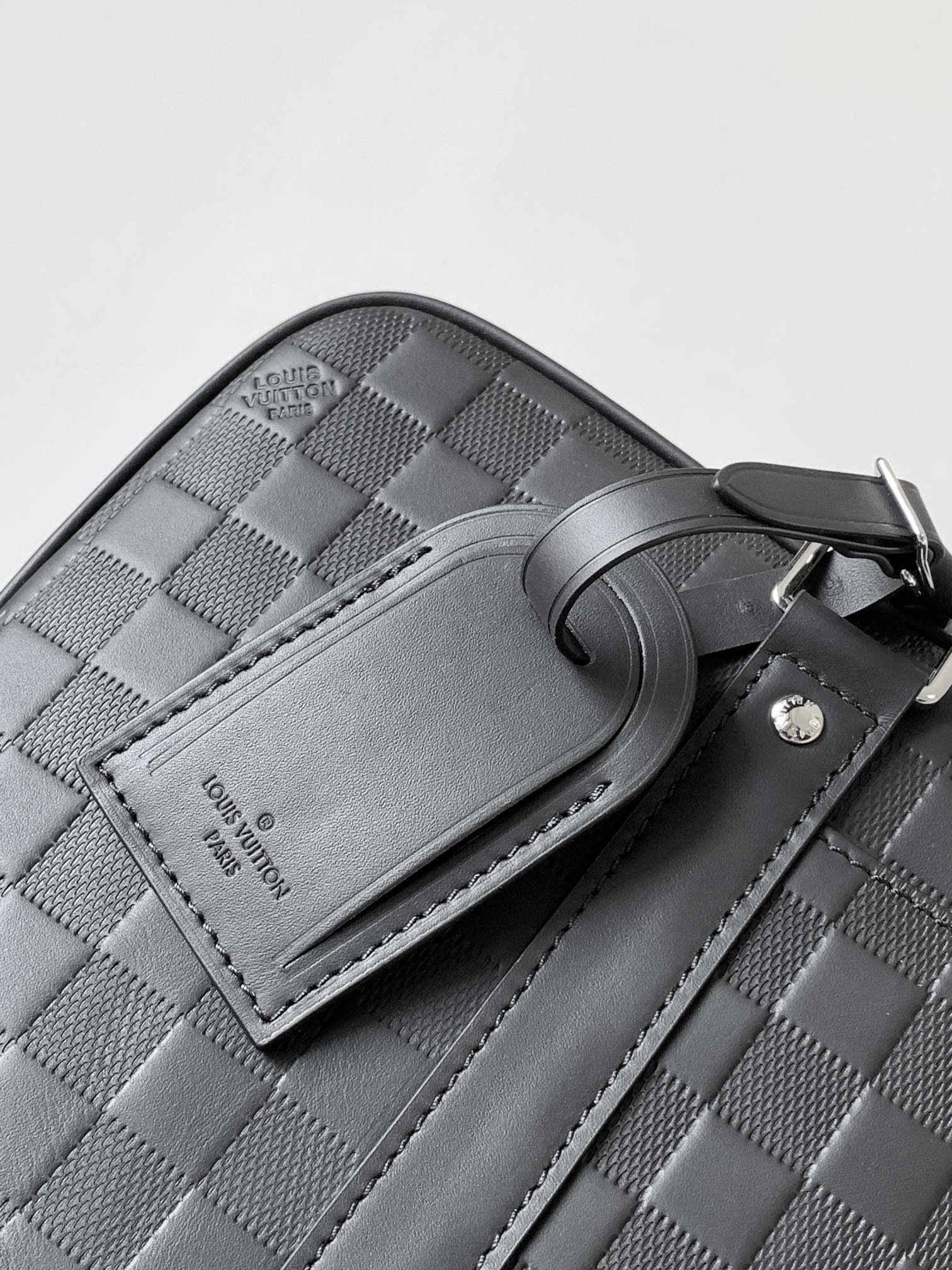 LV N40444 Porte-Documents Voyage NM Black Damier Infini Leather