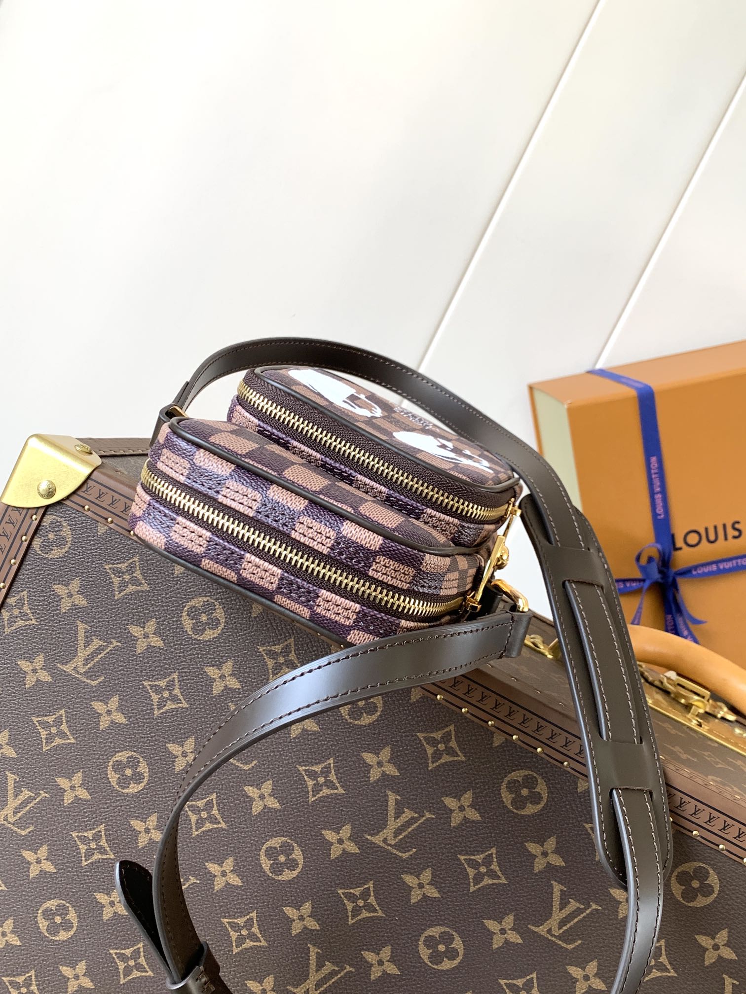 LV Amazone Cross-body Bag 13.5cm Brown Damier Phriendship Canvas