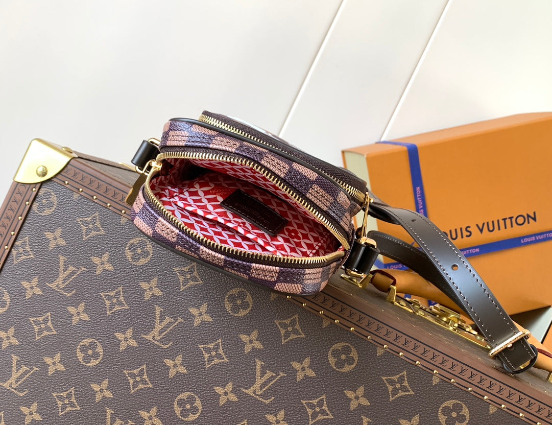 LV Amazone Cross-body Bag 13.5cm Brown Damier Phriendship Canvas