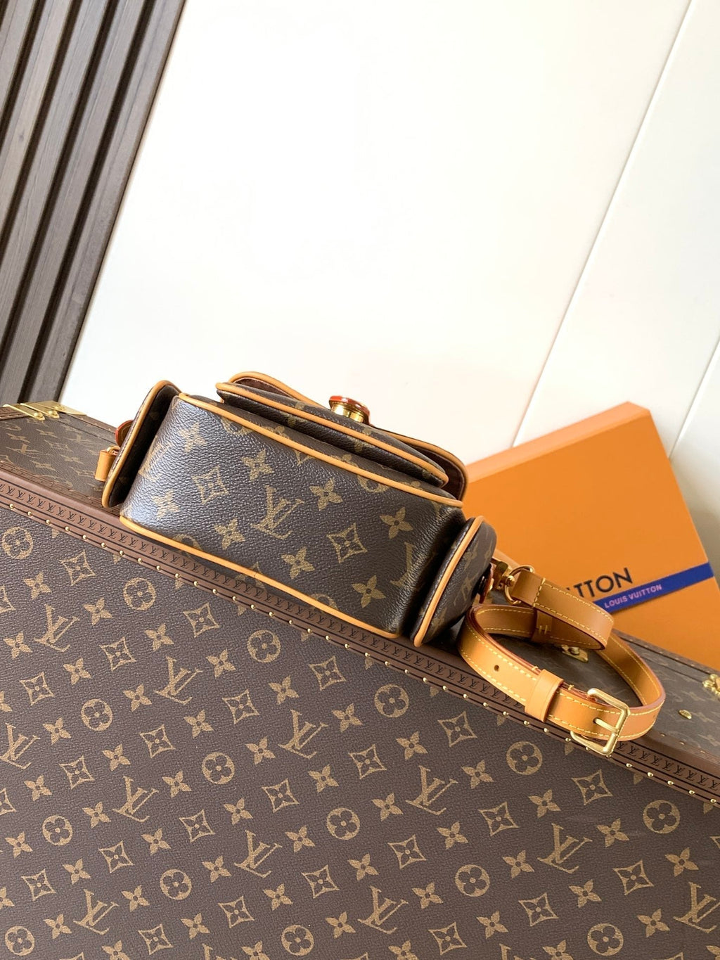 LV Cargo Wearable Wallet 23cm Brown Monogram Canvas & Cowhide GHW