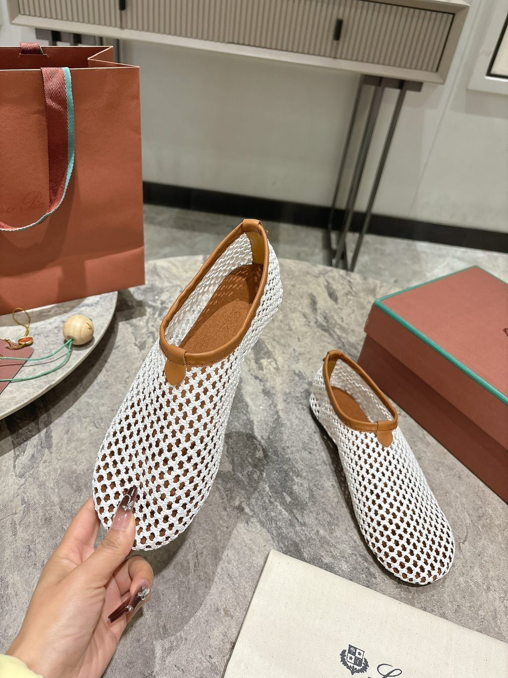 LP hollow knit ballet flats white 0rigin@l leather 379025