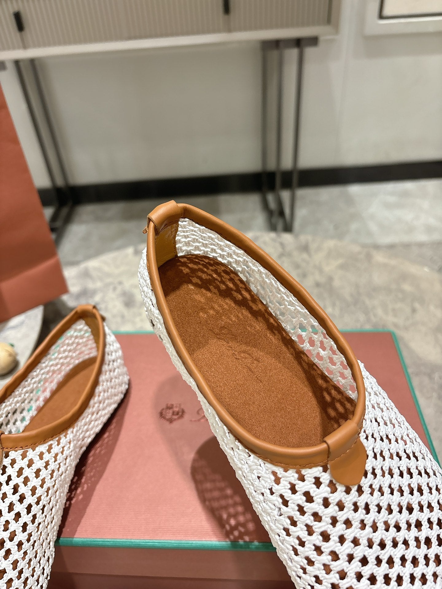 LP hollow knit ballet flats white 0rigin@l leather 379025