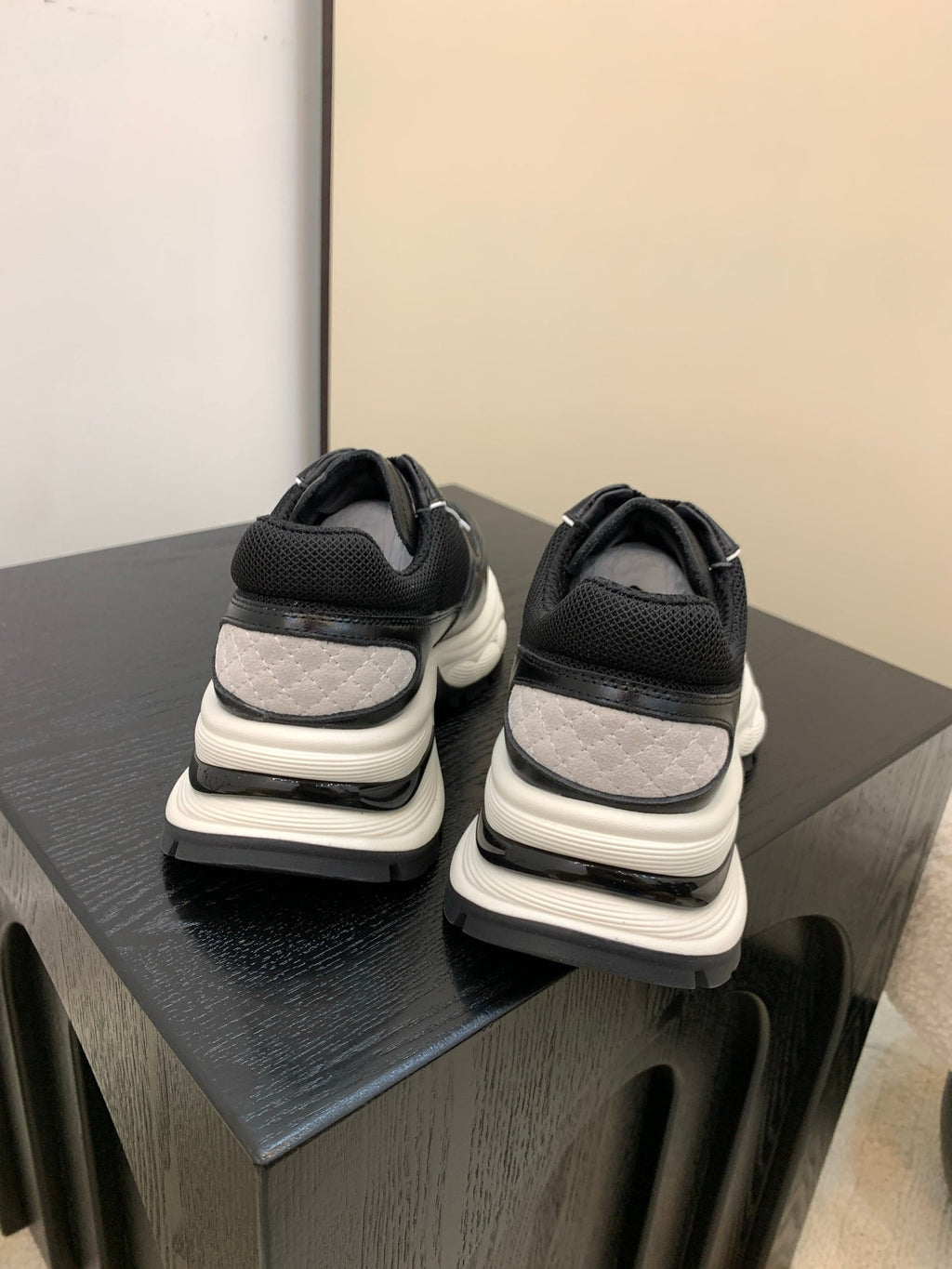 Chanel Sneakers Black White Leather And Mesh Fabric 537186