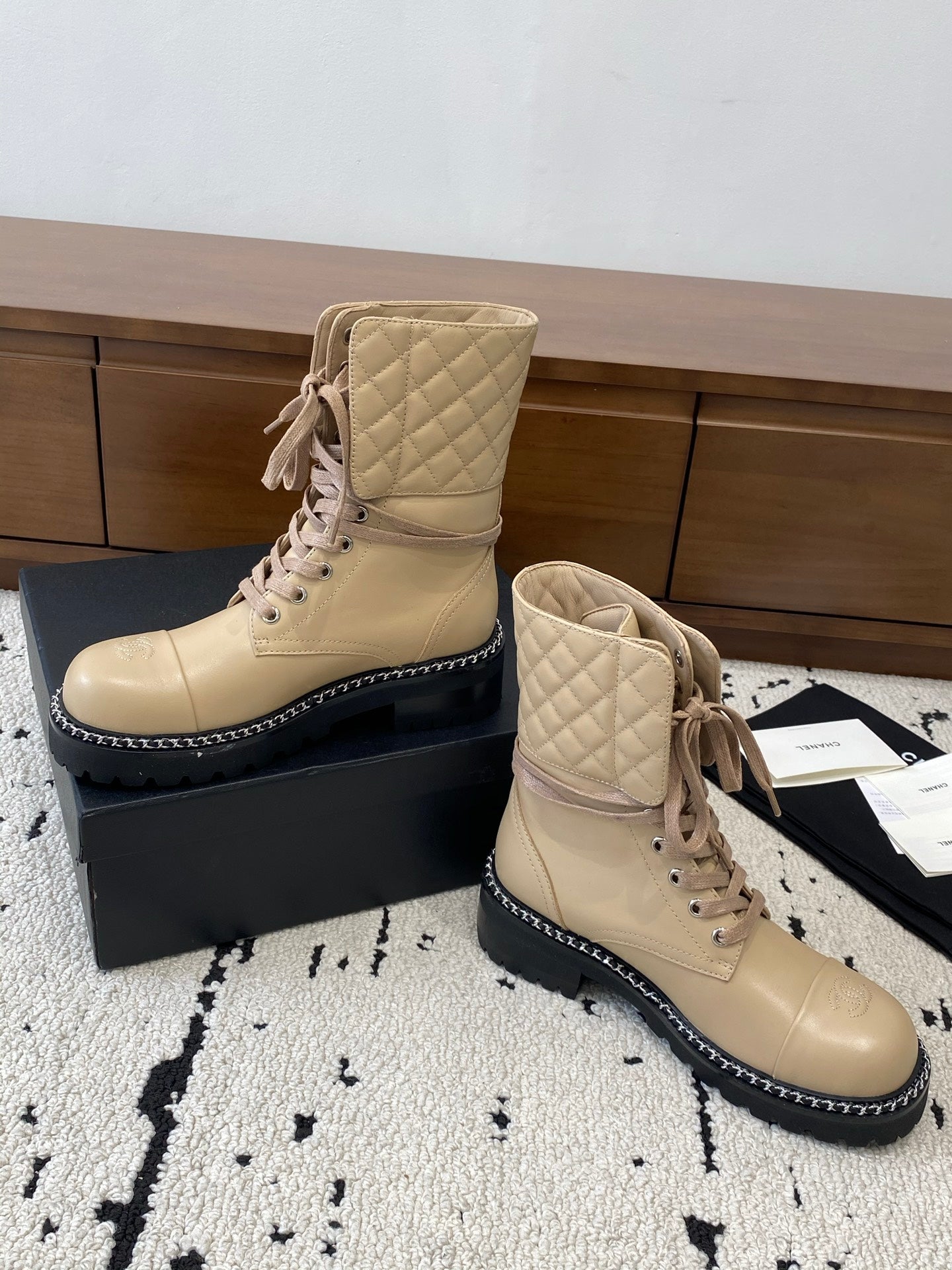 CC Ankle Boots Flat Quited Beige Calfskin 529288