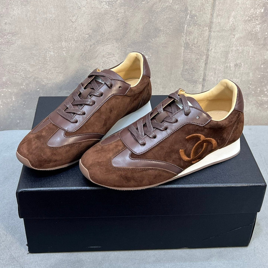 CC 26P Sneakers Dark Brown Suede 682526