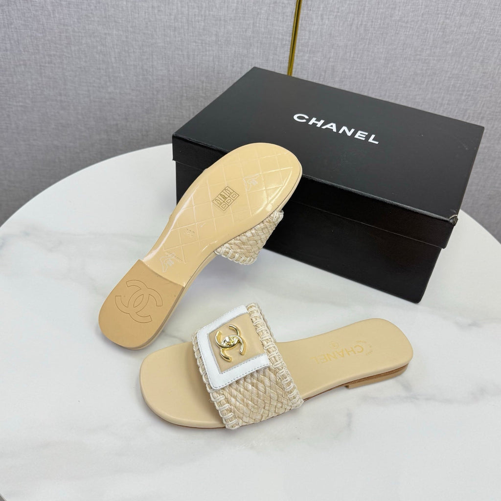 CC 26s Slipper Light Beige Sheepskin Tweed 620279