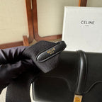 FLAP SHOULDER BAG 23 IN BLACK LAMBSKIN GOLD HARDWARE