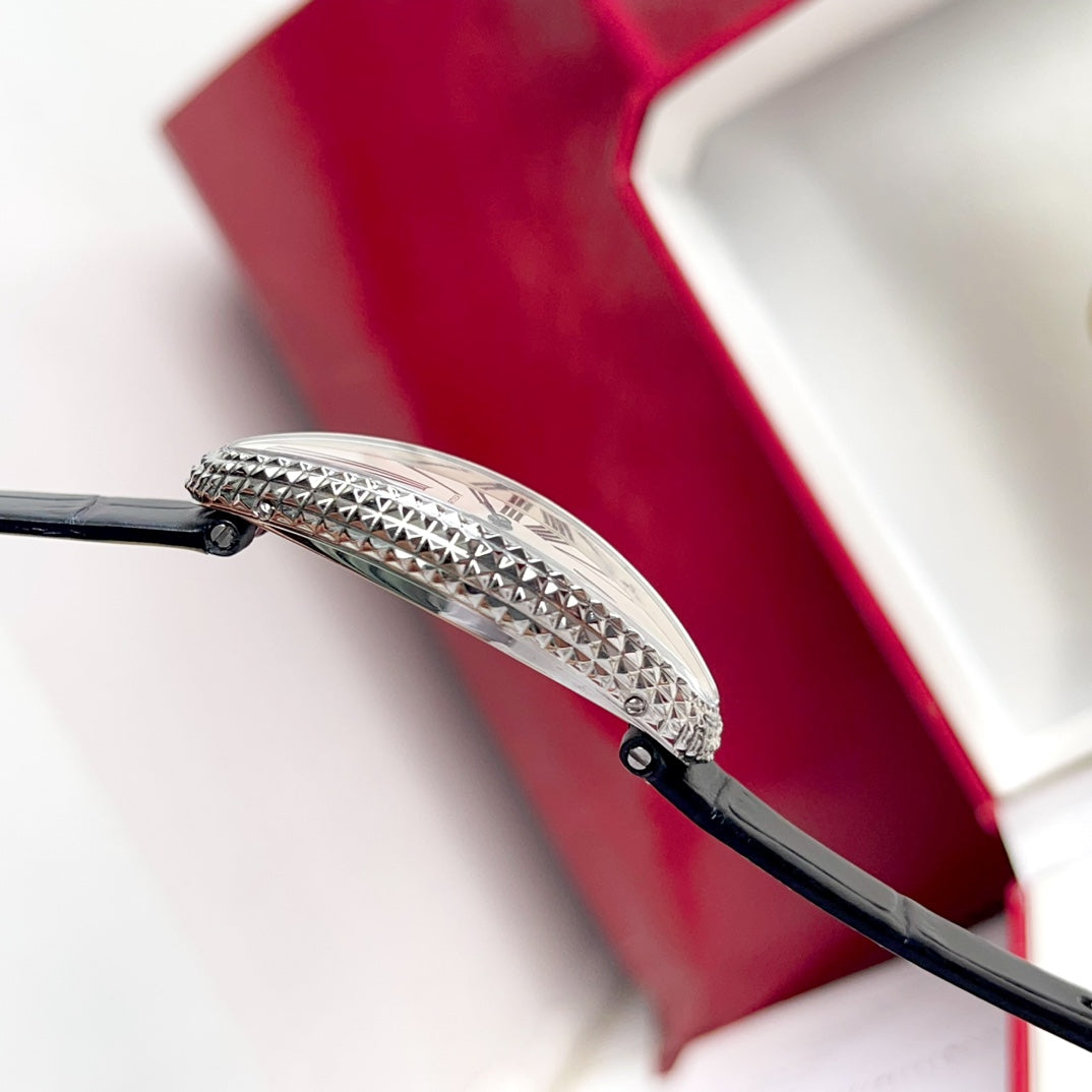 Baignoire 21mm Silver Diamond Case Black Leather