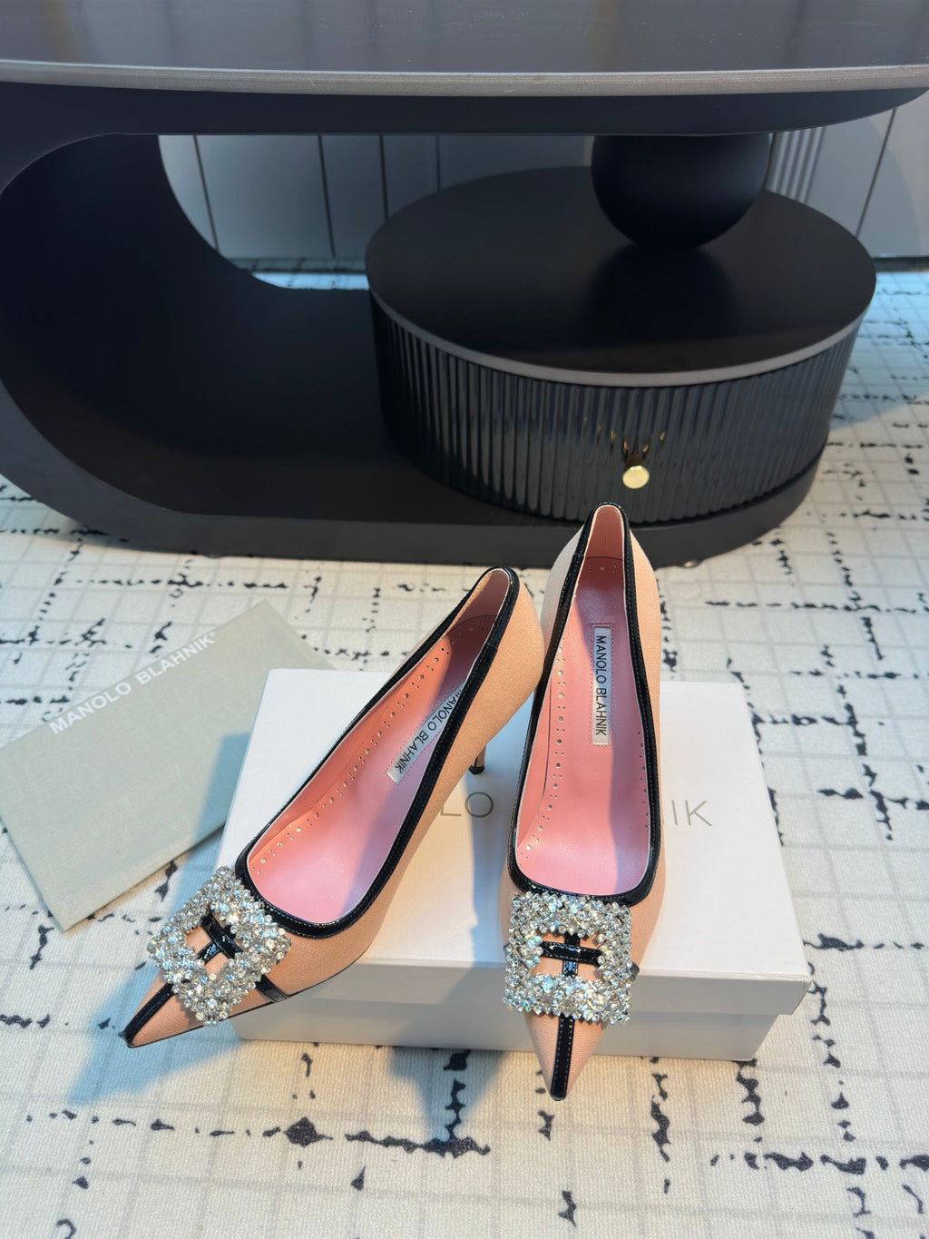 Hangisi 100 Pink Linen with Black Leather Jewel Buckle Pumps 161071