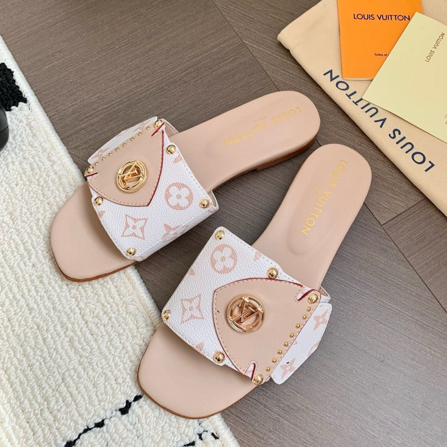LV Mule plate LV Frame Beige Leather 218901