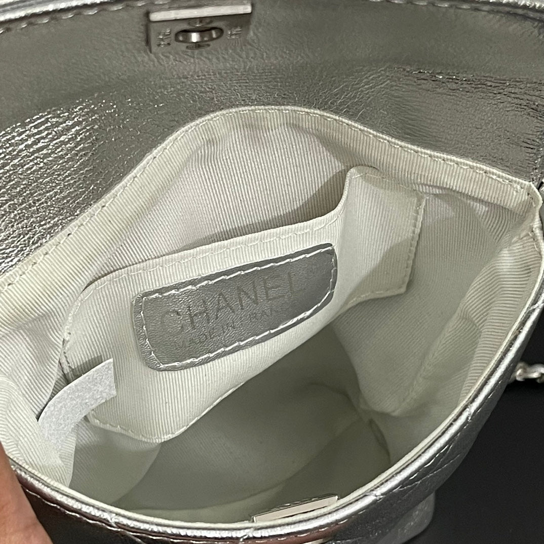 CC Phone Holder Bag 17cm Sliver Metalic Leather