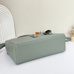 LP Extra Pouch L27 Eucalyptus Calfskin 231579