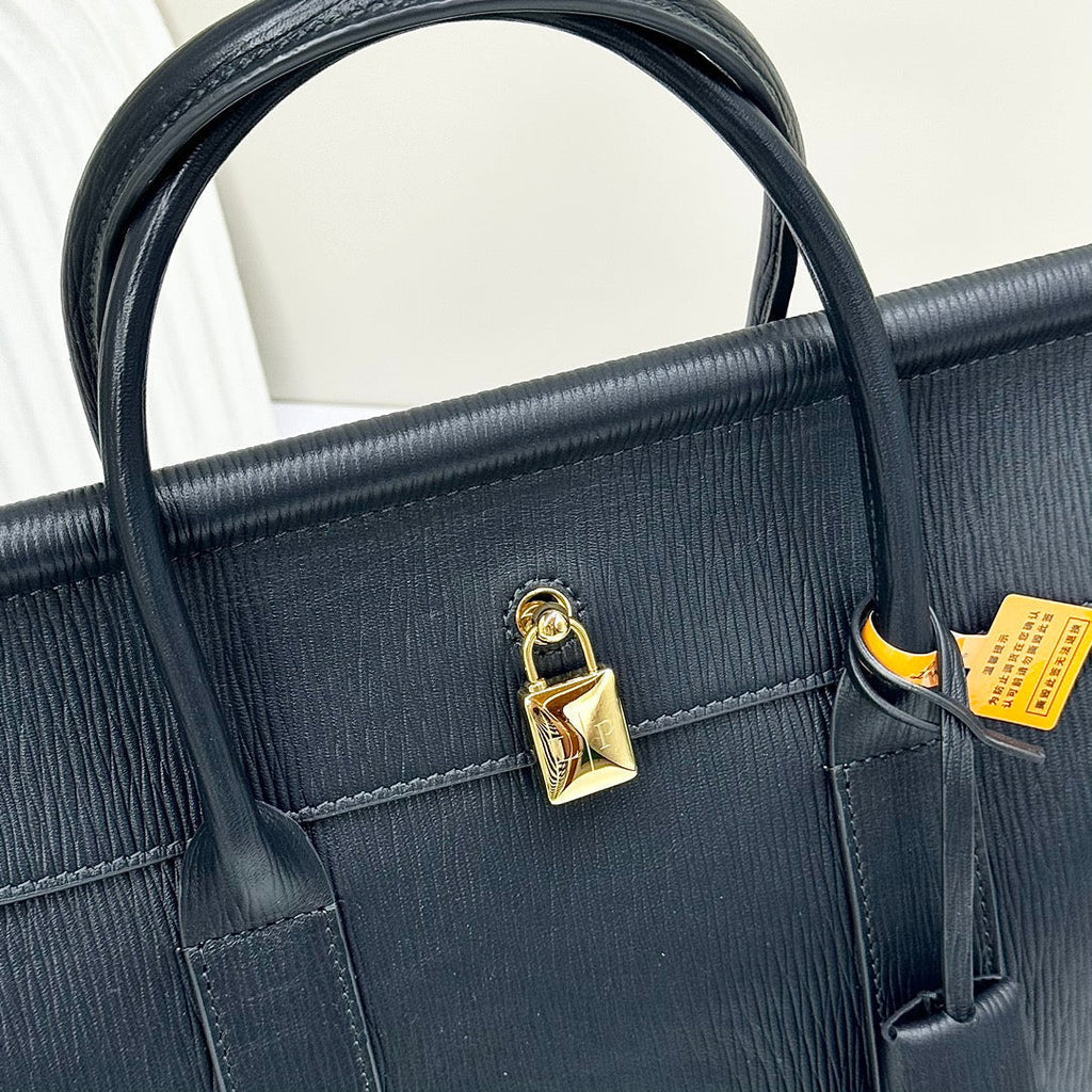LP Loom L25 Black Ripple Leather 231932