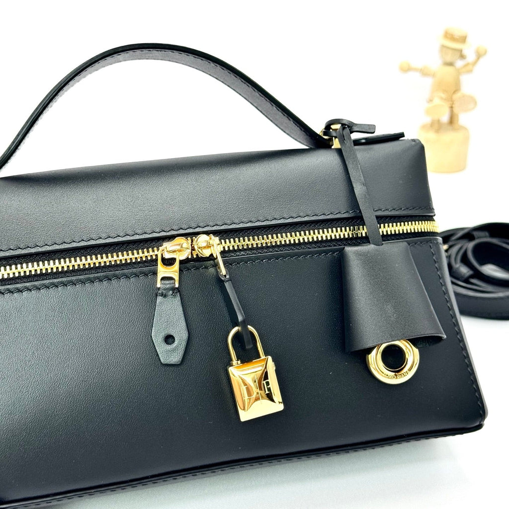 LP Extra Pouch L23 Black Smooth Calfskin 282128