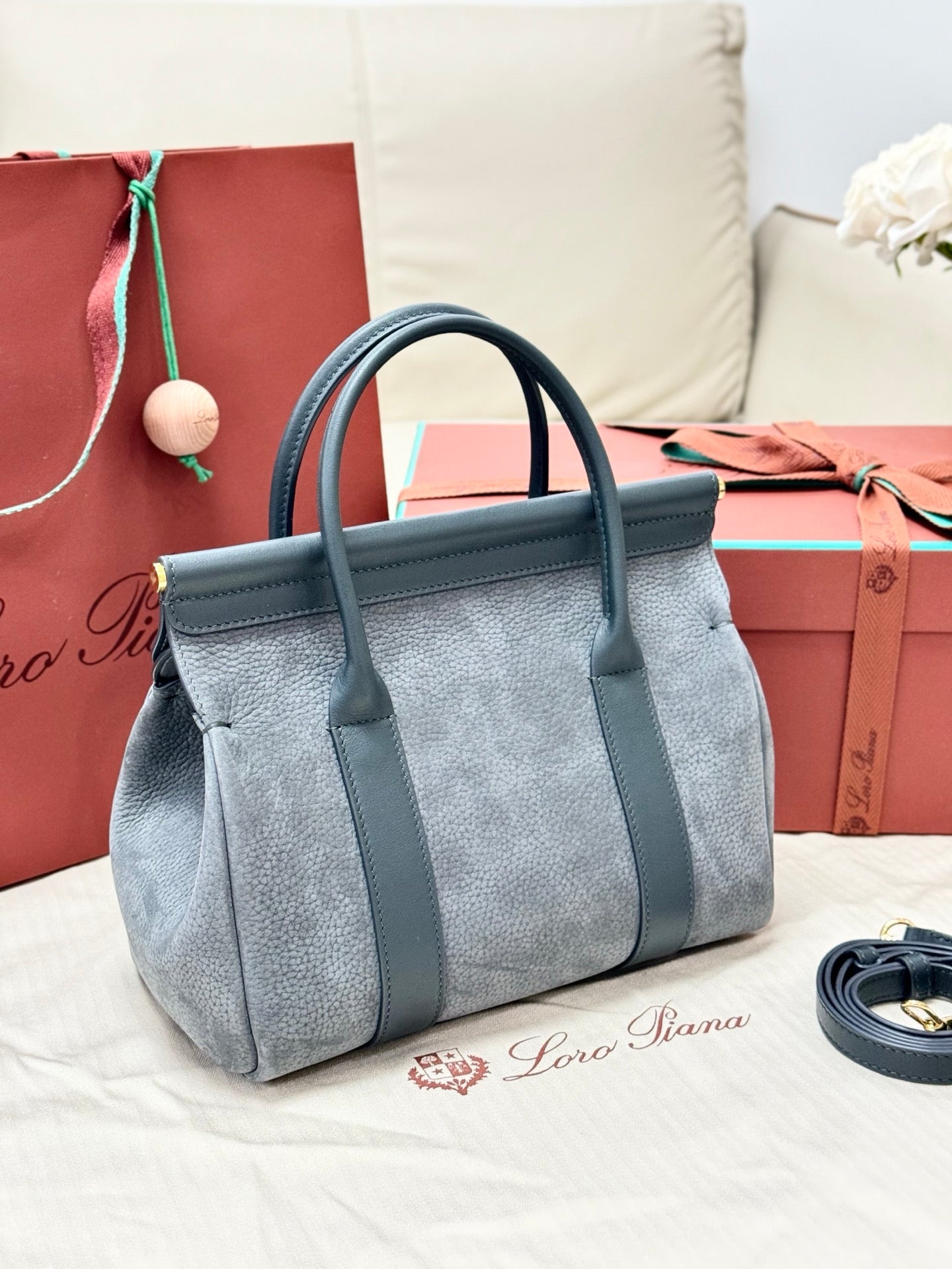 LP Loom L25 Blue-Green Cowhide Sheepskin 282196
