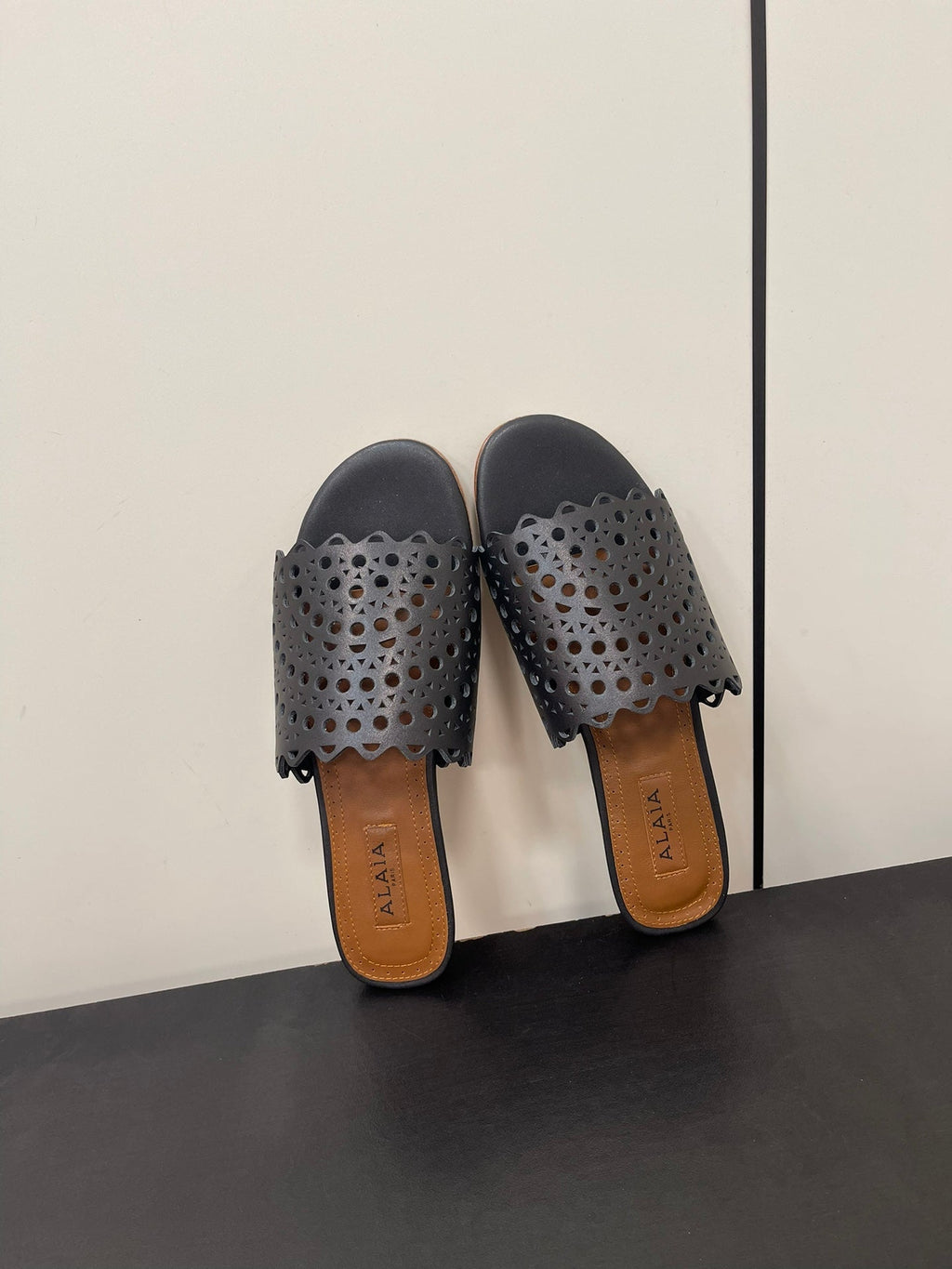 alaia mule black vienne lambskin