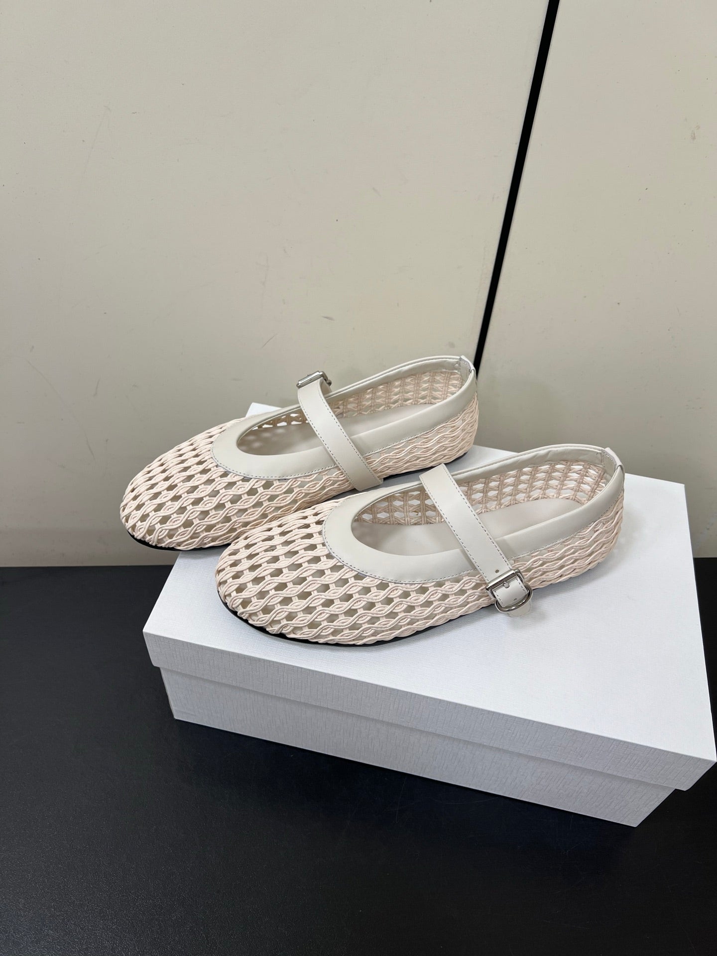 The Row 25ss Mary Jane Flat Light Pink Mesh And Grey Cowhide 340042